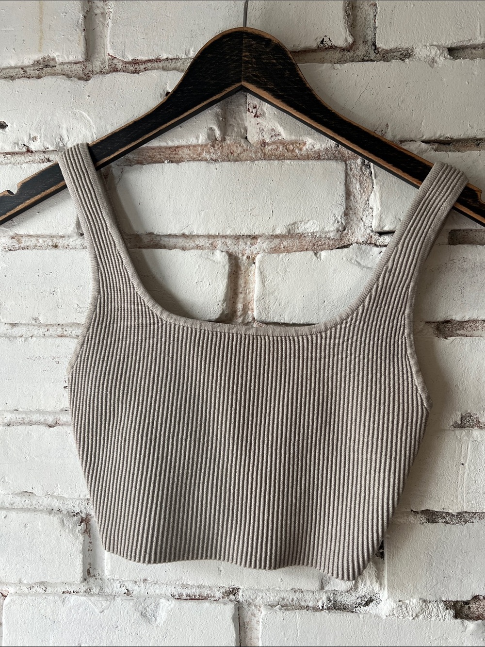 Ribbed Square-Neck Tank Top in Taupe babaton sculpt knit